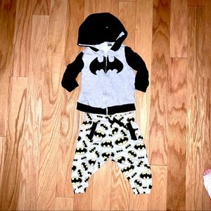 H&M boys 6-9 months Batman outfit